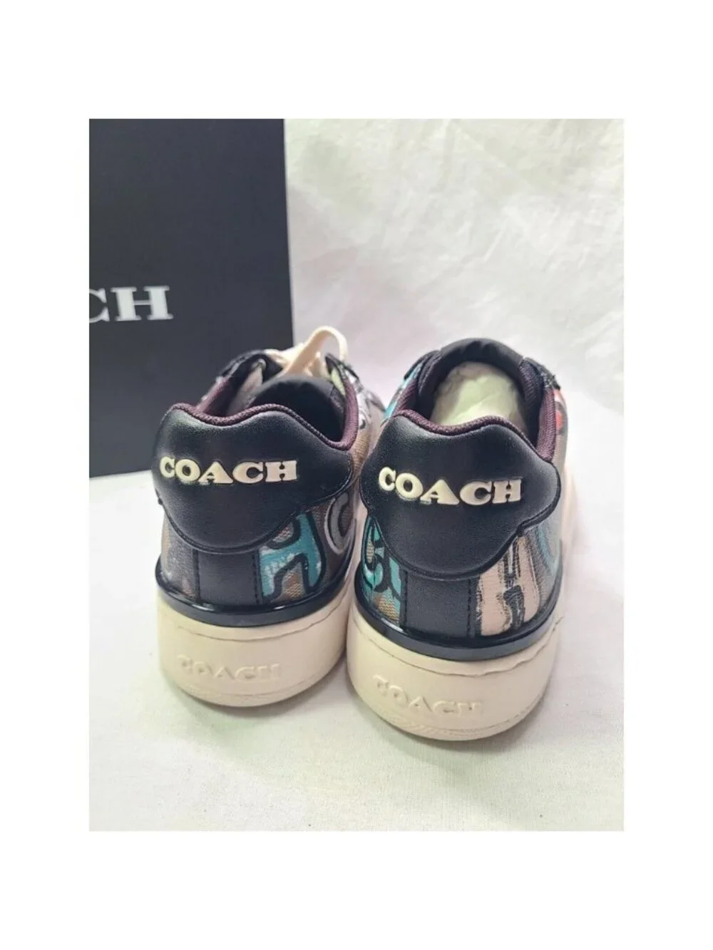 Coach nwt mint